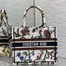 Christian Dior Shopping Bags